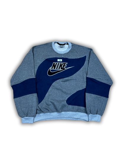 Vintage Nike Crewneck Sweatshirt – Grey & Navy