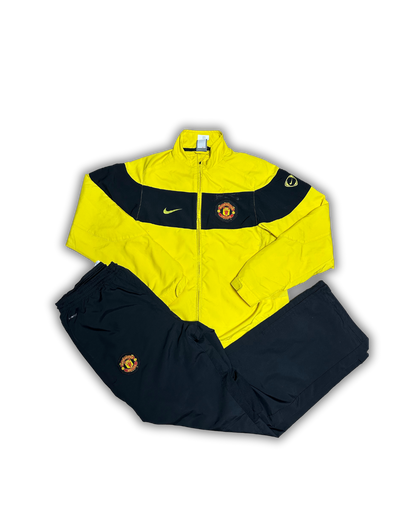 Manchester United Nike Training Tracksuit – Yellow & Black